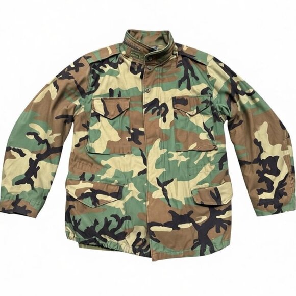 Vintage U.S. Army Cold Weather Field Coat – Woodland Camo – Medium Regular - Picture 2 of 7